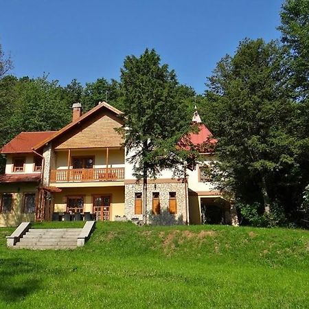 Szelcepuszta Vadászház Hotel Exterior foto